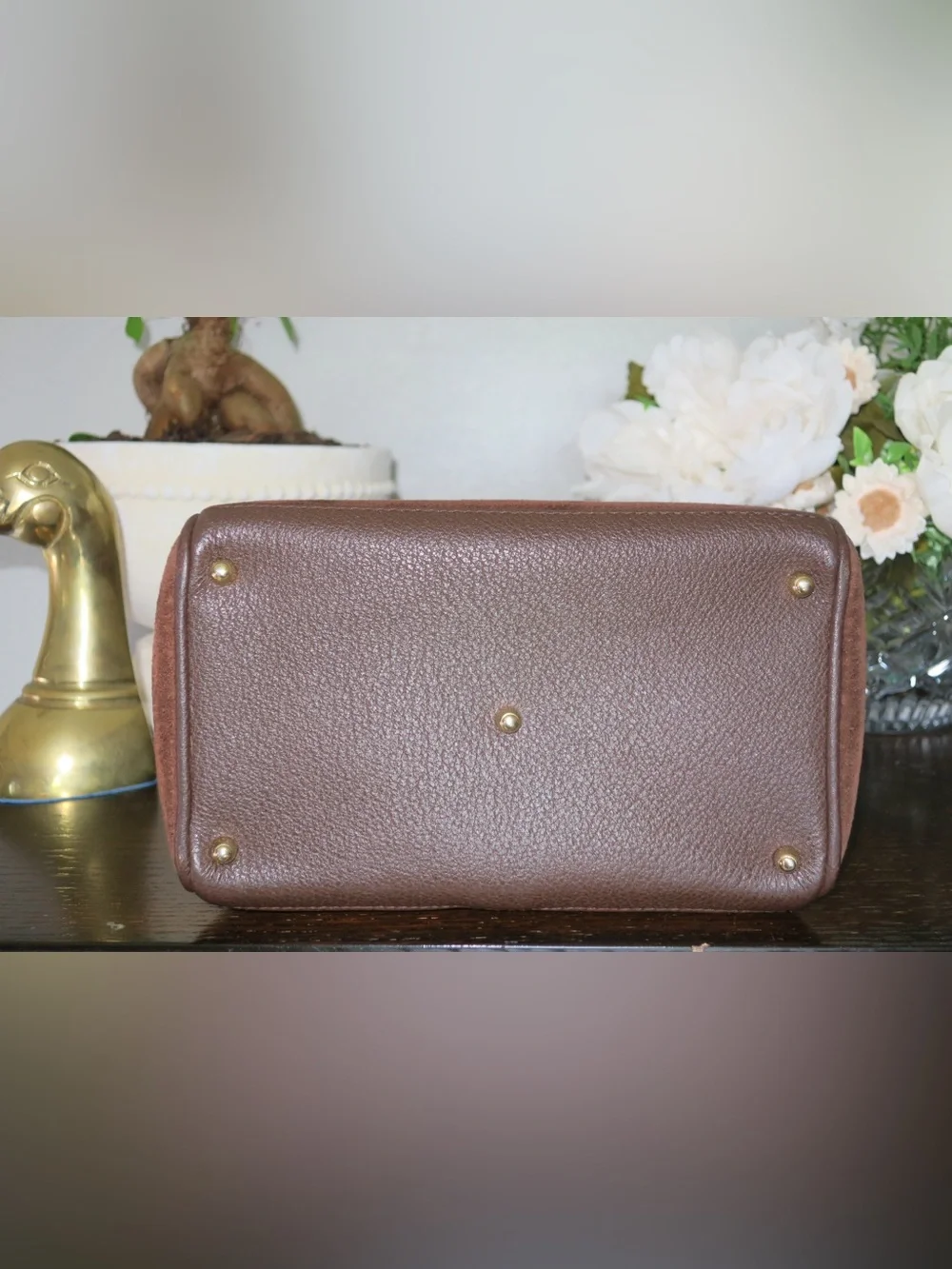 ✨ Vintage Gucci Small Bamboo Suede Handbag ✨ - Picture 6 of 10